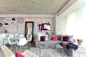 Giải pháp nới rộng không gian với bàn kính cho nhà nhỏ