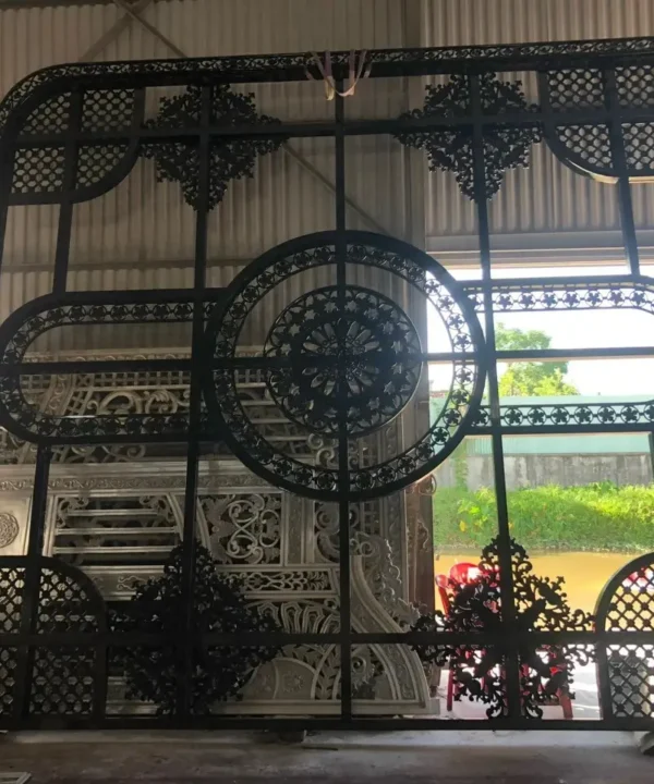 Giàn nắng nhôm đúc Kiến trúc Bùi Gia